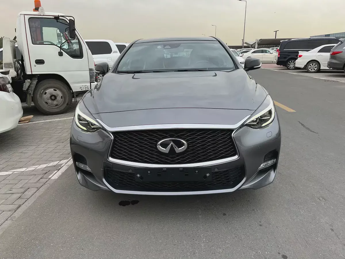 Infiniti Q30 Sport 2017 - Korean Specs - Excellent Condition-2-2