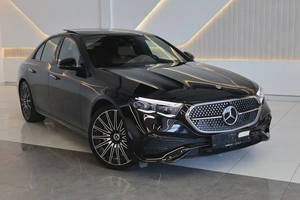 Mercedes-Benz E-Class E 300 2025 GCC Specs-0 KM-UNDER WARRANTY  SERVICE-BRAND NEW