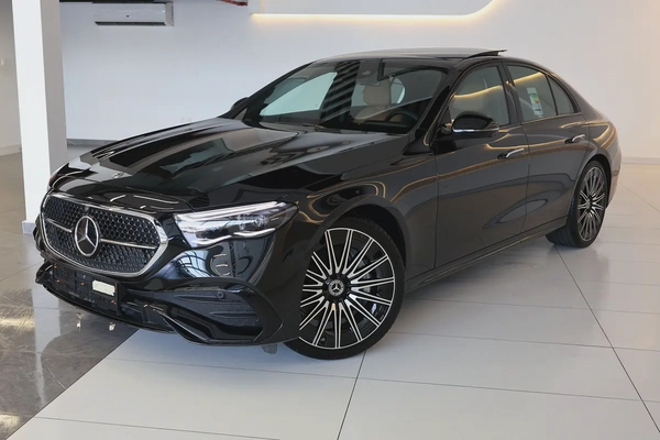 Mercedes-Benz E-Class E 300 2025 GCC Specs-0 KM-UNDER WARRANTY  SERVICE-BRAND NEW