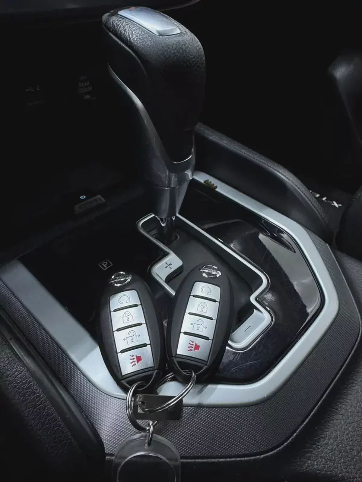 2021 Nissan Xterra Platinum GCC Specs-18-18
