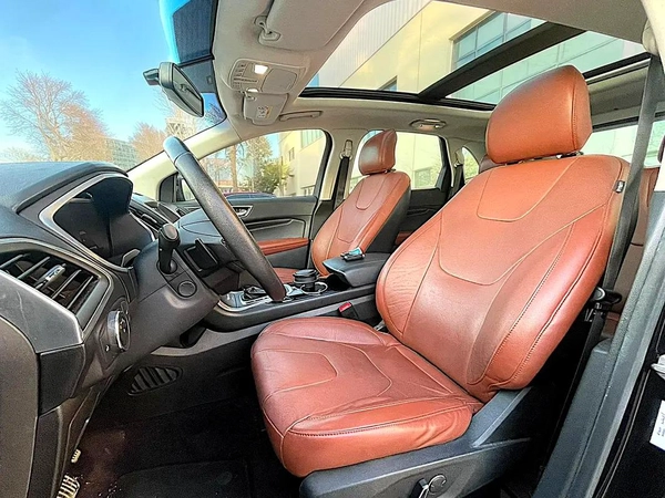 Ford Edge 3.5 V6 Titanium 2017 - GCC Specs -under warranty | ORIGINAL PAINT