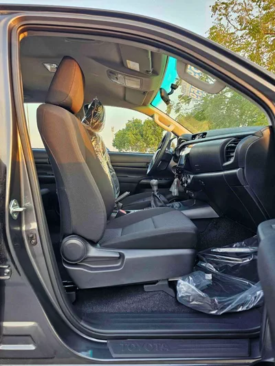 Toyota Hilux WIDE BODY TOYOTA HILUX WIDE BODY || 2.4L V4 DIESEL M/T | 3 AIRBAG | COOL BOX | LARGE DVD (CODE # HDMH)-13