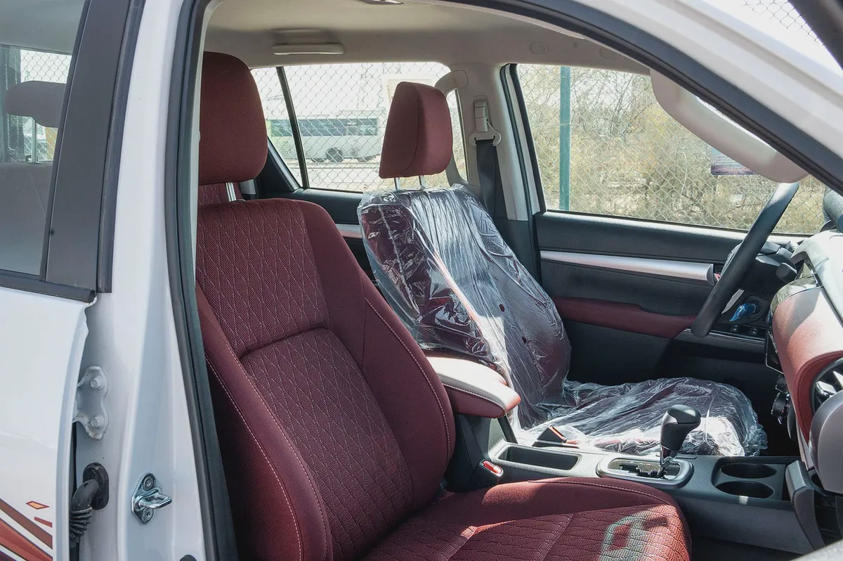 2026 Toyota Hilux SGLX 2.8L AT Diesel (White-Red)-6-6