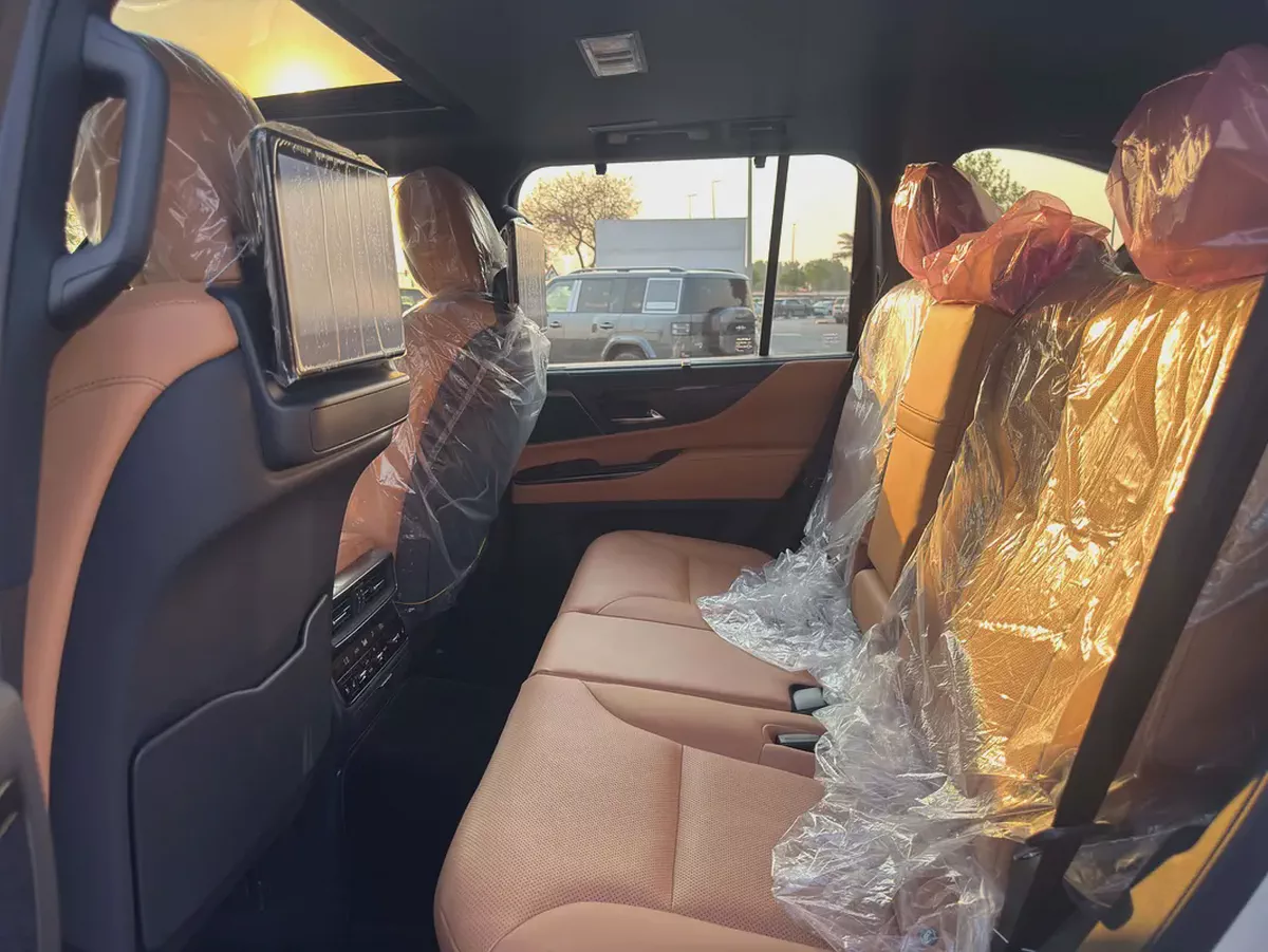 2025 Lexus LX 700h Signature GCC Specs-11-11