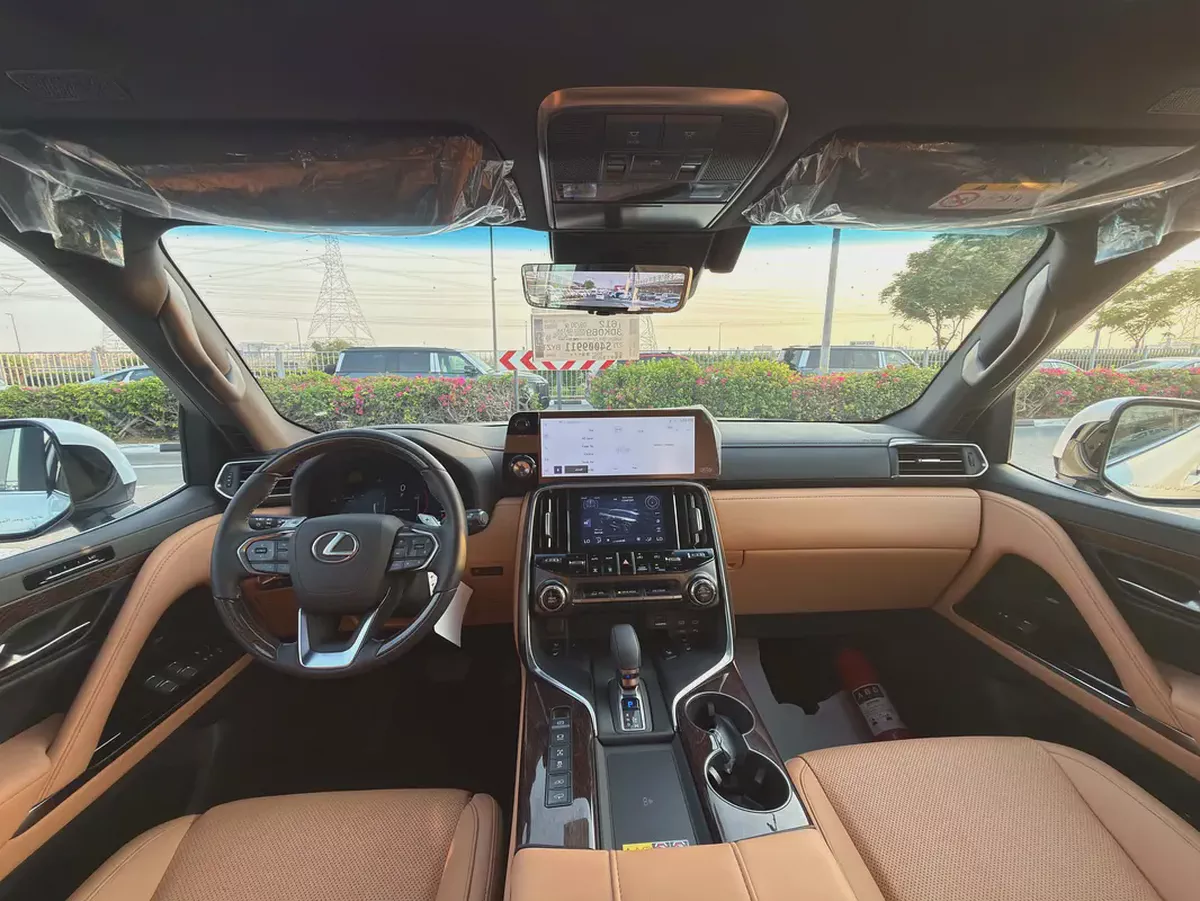 2025 Lexus LX 700h Signature GCC Specs-7-7