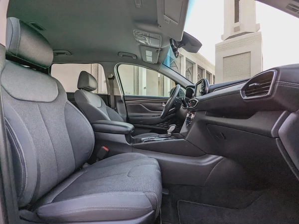 Hyundai Santa FE 2020 Us Specs Full Option With Navigation Perfect Condition Car Low KM Family Suv