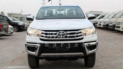 Toyota Hilux Basic 2.4D MT - MY2025-1