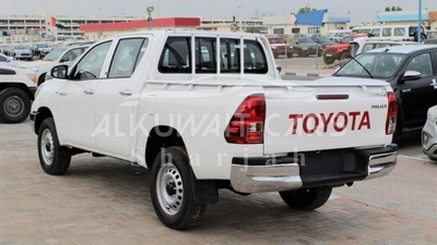 Toyota Hilux Basic 2.4D MT - MY2025-3