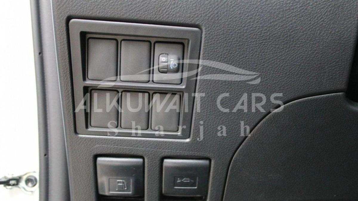 Toyota Hilux Basic 2.4D MT - MY2025-12-0