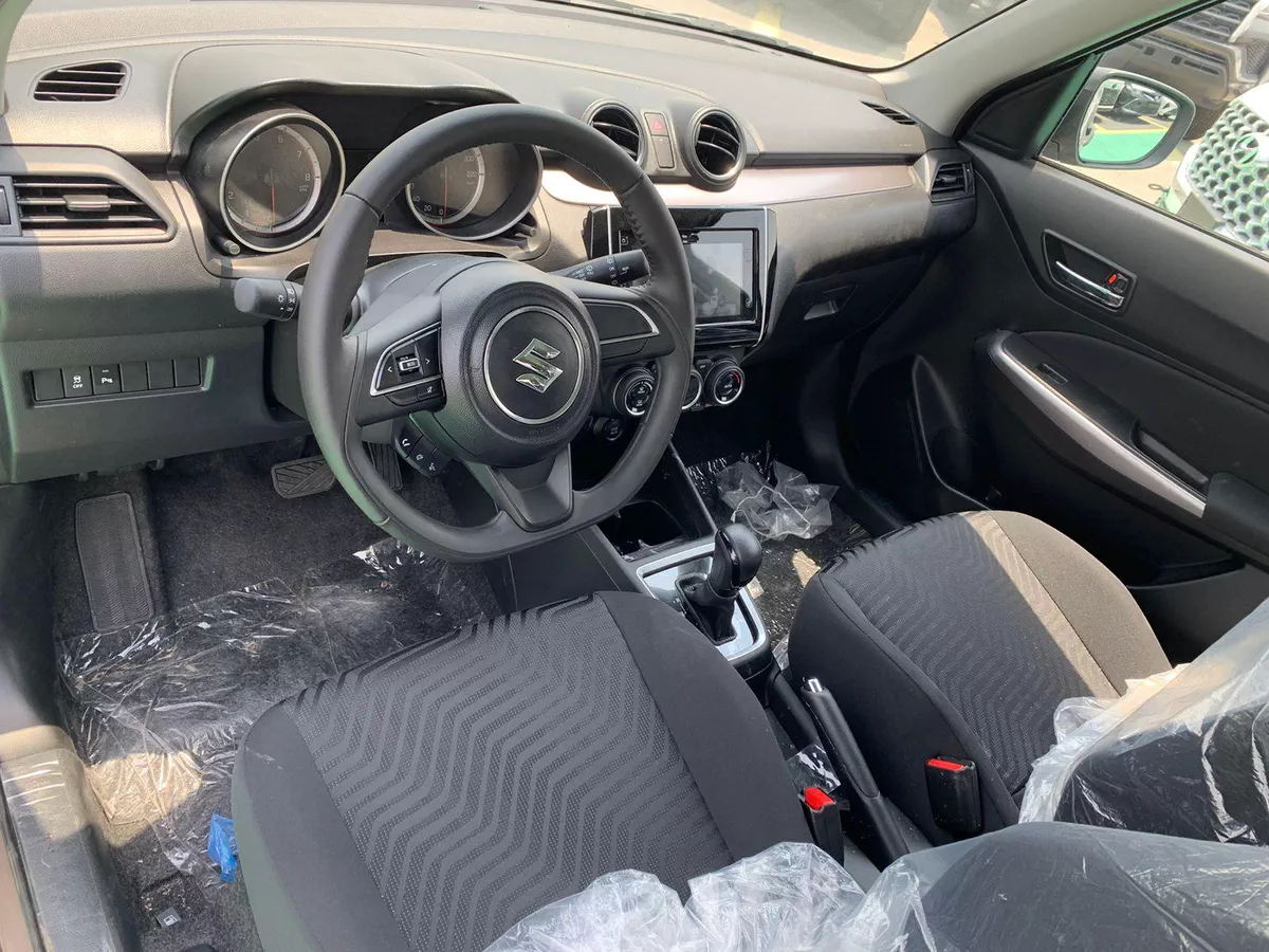 2024 Suzuki Swift – Bronze Hatchback-4-4