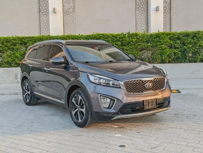 Kia Sorento 2016 GCC V6 Premium Condition 7 Seater Perfect Inside Out Low KM Family SUV-0
