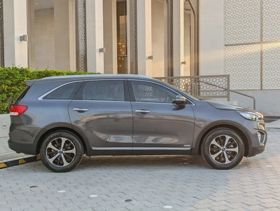 Kia Sorento 2016 GCC V6 Premium Condition 7 Seater Perfect Inside Out Low KM Family SUV-17