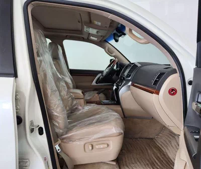 Toyota Land Cruiser VXR V8 5.7-8CYL FULL OPTION EXCELLENT CONDITION-8