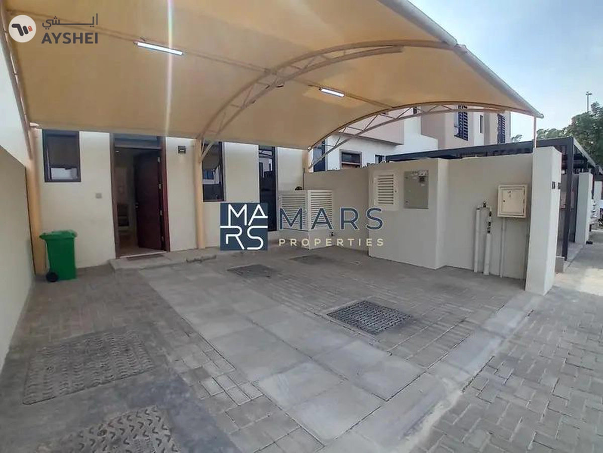 Modern Family Living | Townhouse with Premium Amenities-15-15