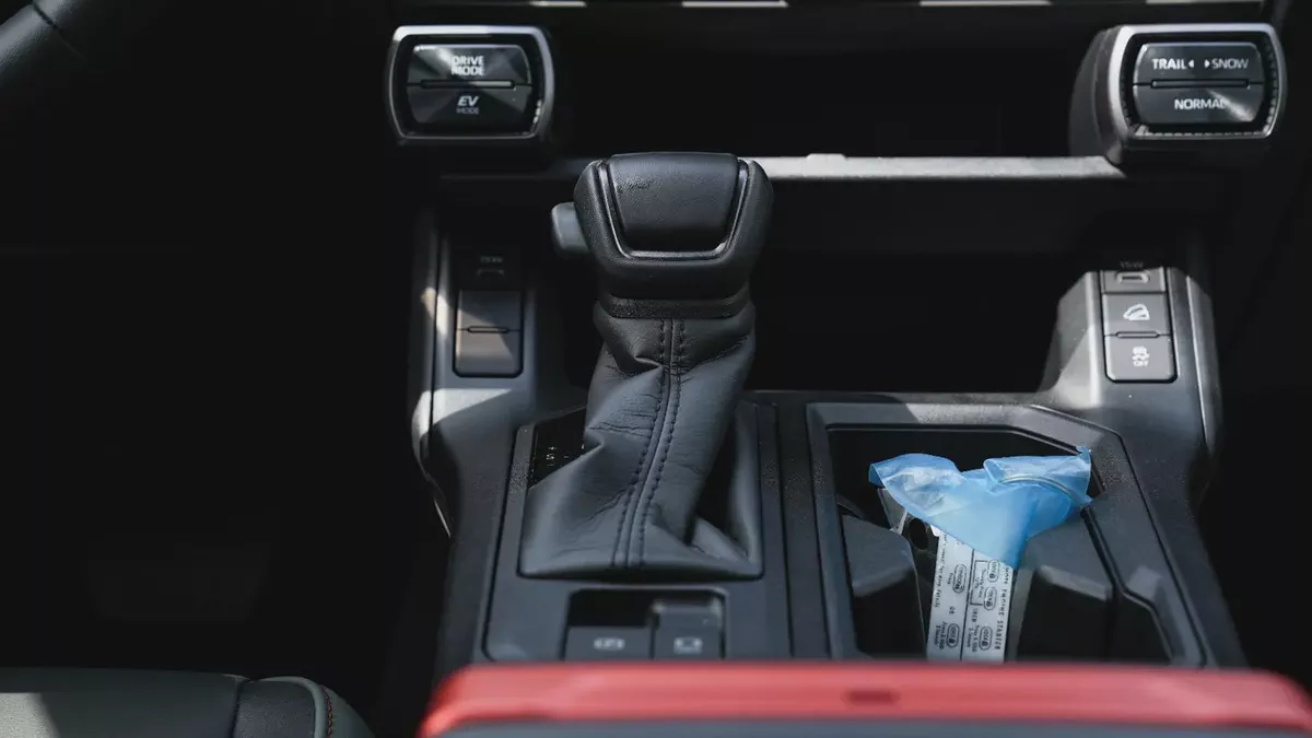 2026 Toyota RAV4 Adventure 2.5L HYBRID GCC Specs-17-17