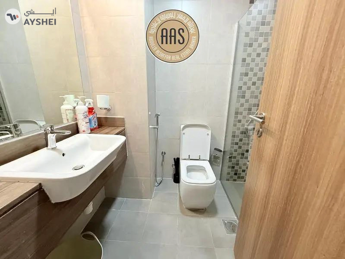 Chiller Free ||Fully Furnished Studio for Rent || Near Metro Station-6-6
