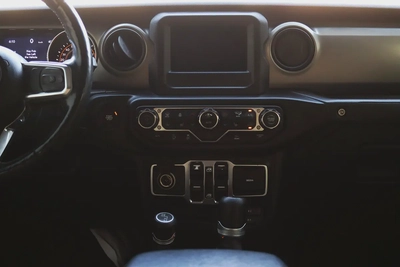 2020 Jeep Gladiator Sport - American Specs - Off-Road Ready-16