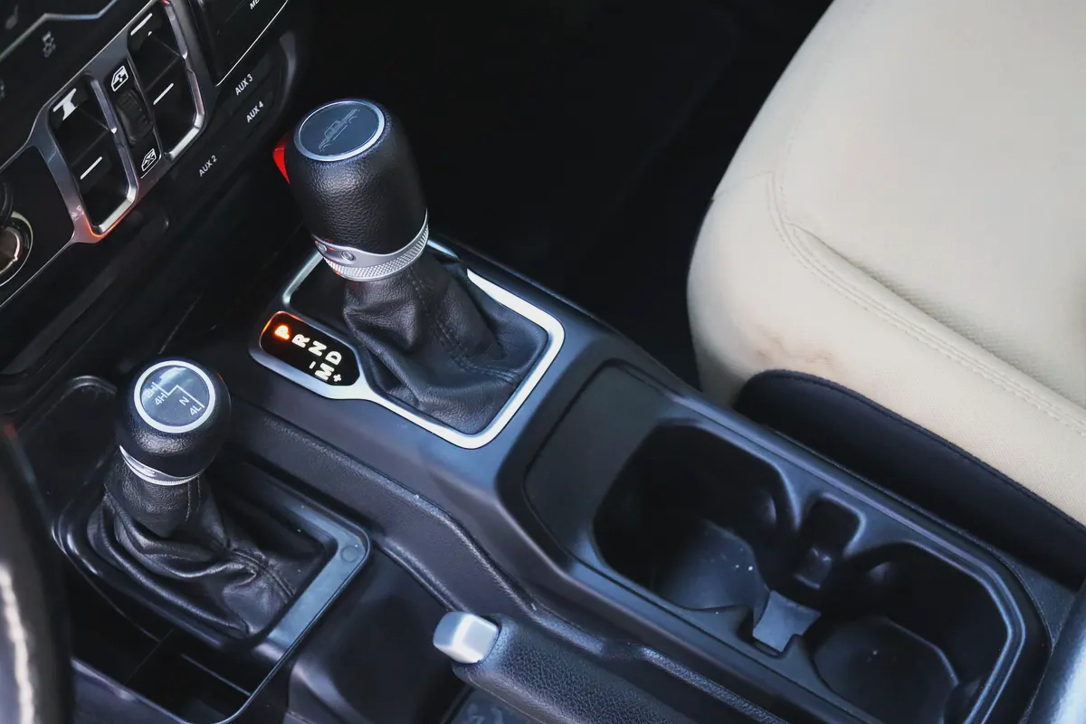 2020 Jeep Gladiator Sport - American Specs - Off-Road Ready-13-13