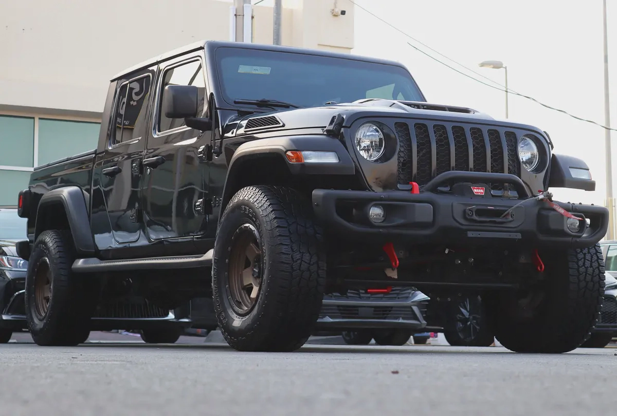 2020 Jeep Gladiator Sport - American Specs - Off-Road Ready-2-2