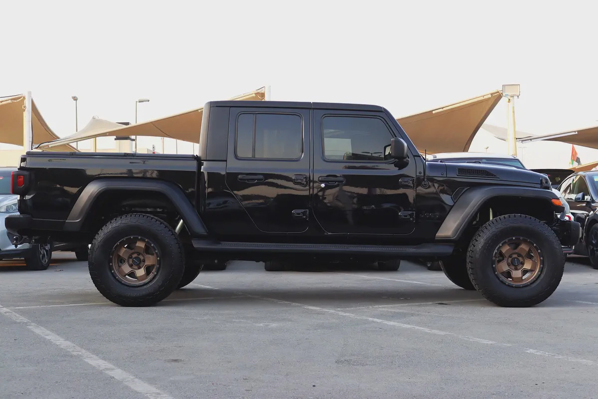 2020 Jeep Gladiator Sport - American Specs - Off-Road Ready-5-5