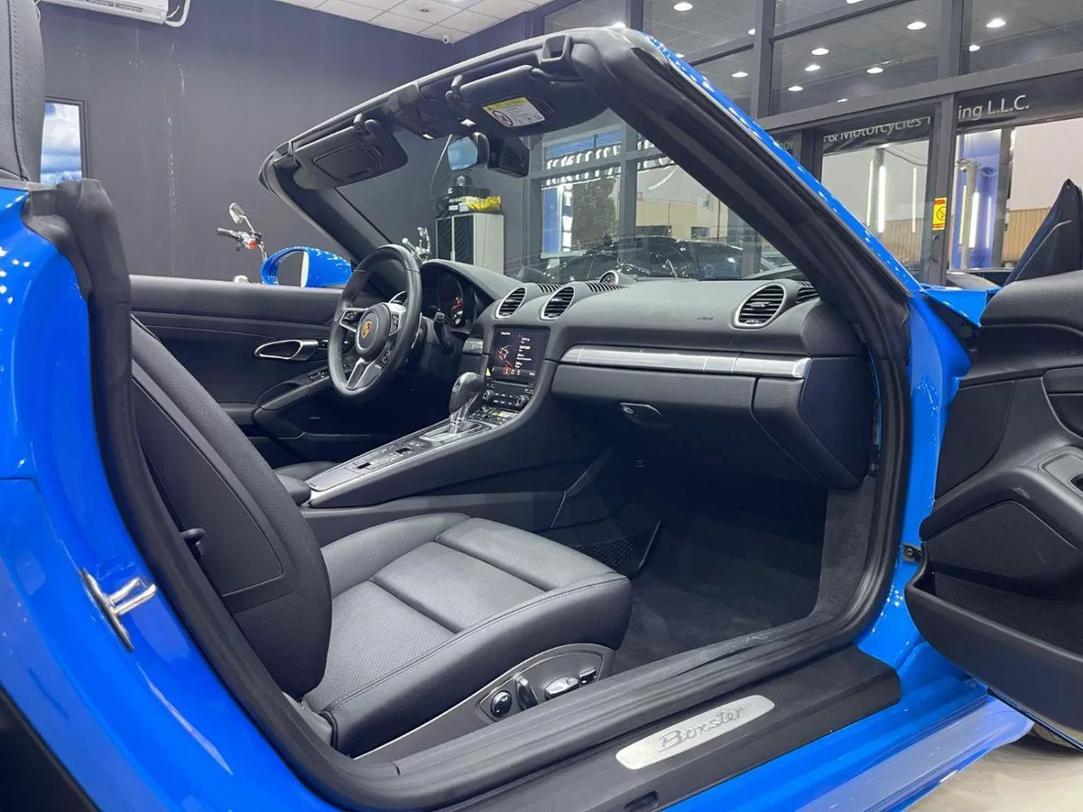 Porsche 718 Boxster STANDARD Std 2.0L A/T-16-0