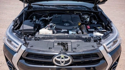 Toyota Hilux SGLX Toytoa hilux 2.4L SR5 full optin export only-16