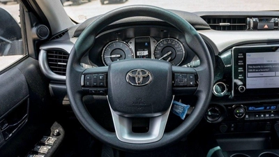 Toyota Hilux SGLX Toytoa hilux 2.4L SR5 full optin export only-17