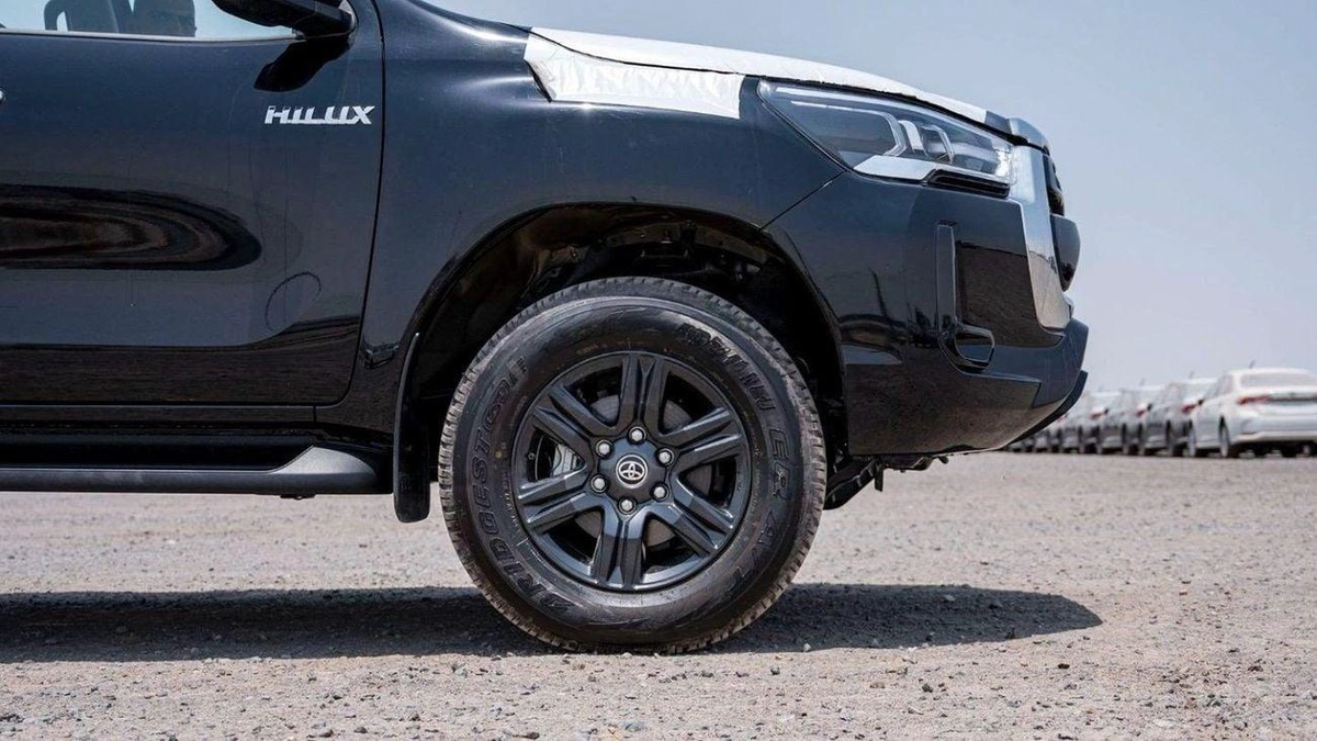 Toyota Hilux SGLX Toytoa hilux 2.4L SR5 full optin export only-4-0