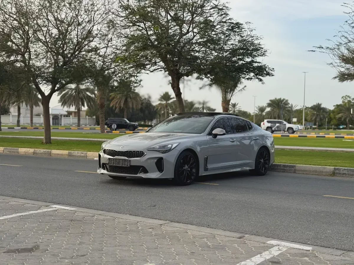 KIA STINGER MODEL 2020 GCC SPACE FULL OPTION-3-3