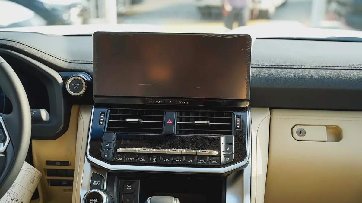 2026 / Toyota Land Cruiser VXR 3.5L HYBRID GCC Specs-14-14