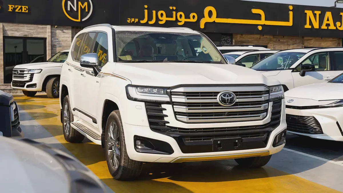 2026 / Toyota Land Cruiser VXR 3.5L HYBRID GCC Specs-2-2