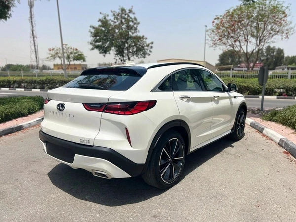 Infiniti QX55