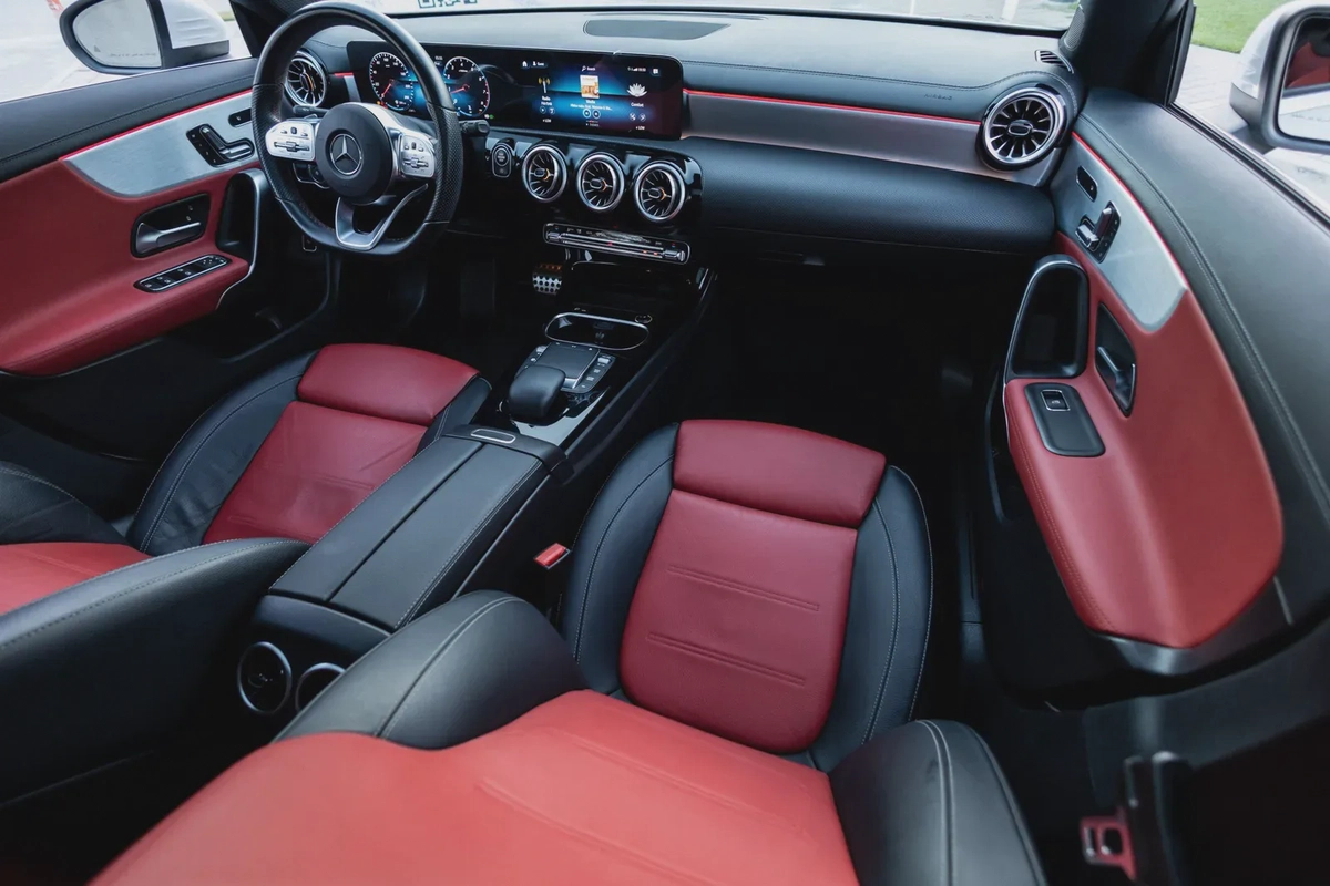 Mercedes-Benz CLA 250-11-11
