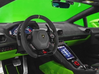 Only 408 Km Extended Interior and Exterior Carbon Package Tecnica 2023 : SWAP your car to grab it-7