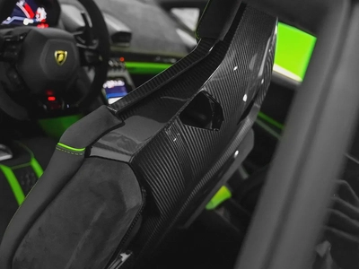 Only 408 Km Extended Interior and Exterior Carbon Package Tecnica 2023 : SWAP your car to grab it-12