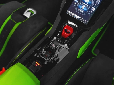 Only 408 Km Extended Interior and Exterior Carbon Package Tecnica 2023 : SWAP your car to grab it-15