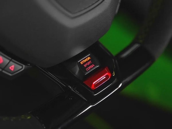 Only 408 Km Extended Interior and Exterior Carbon Package Tecnica 2023 : SWAP your car to grab it