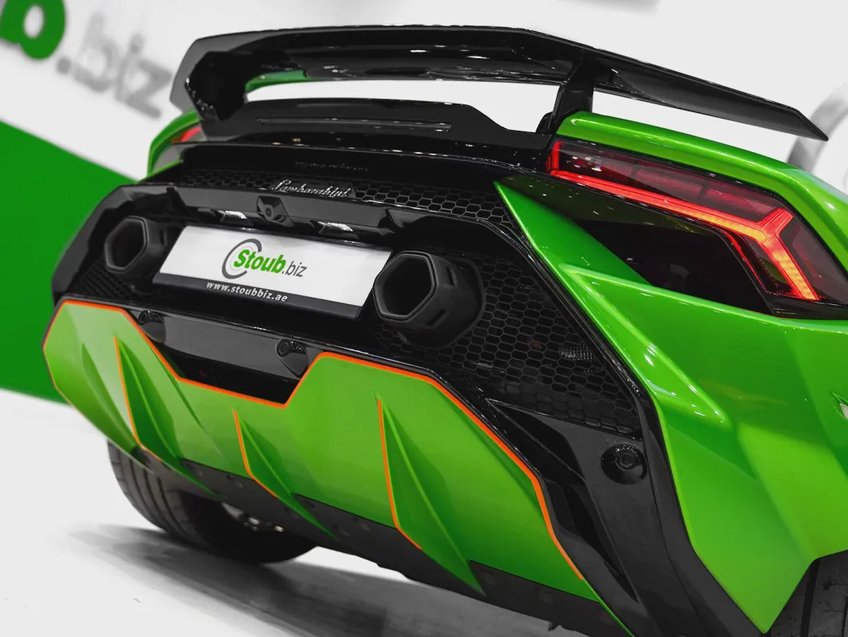 Only 408 Km Extended Interior and Exterior Carbon Package Tecnica 2023 : SWAP your car to grab it-19-19