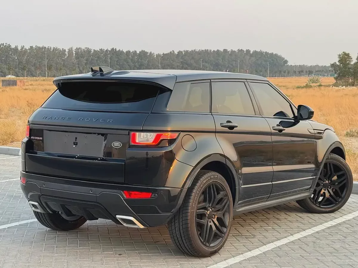 Range Rover evoque Canada spec accident free excellent condition-3-3