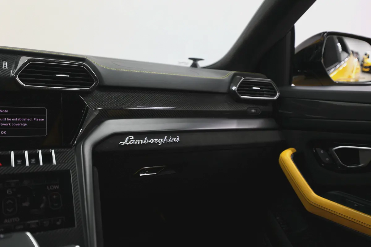 Lamborghini Urus-12-12