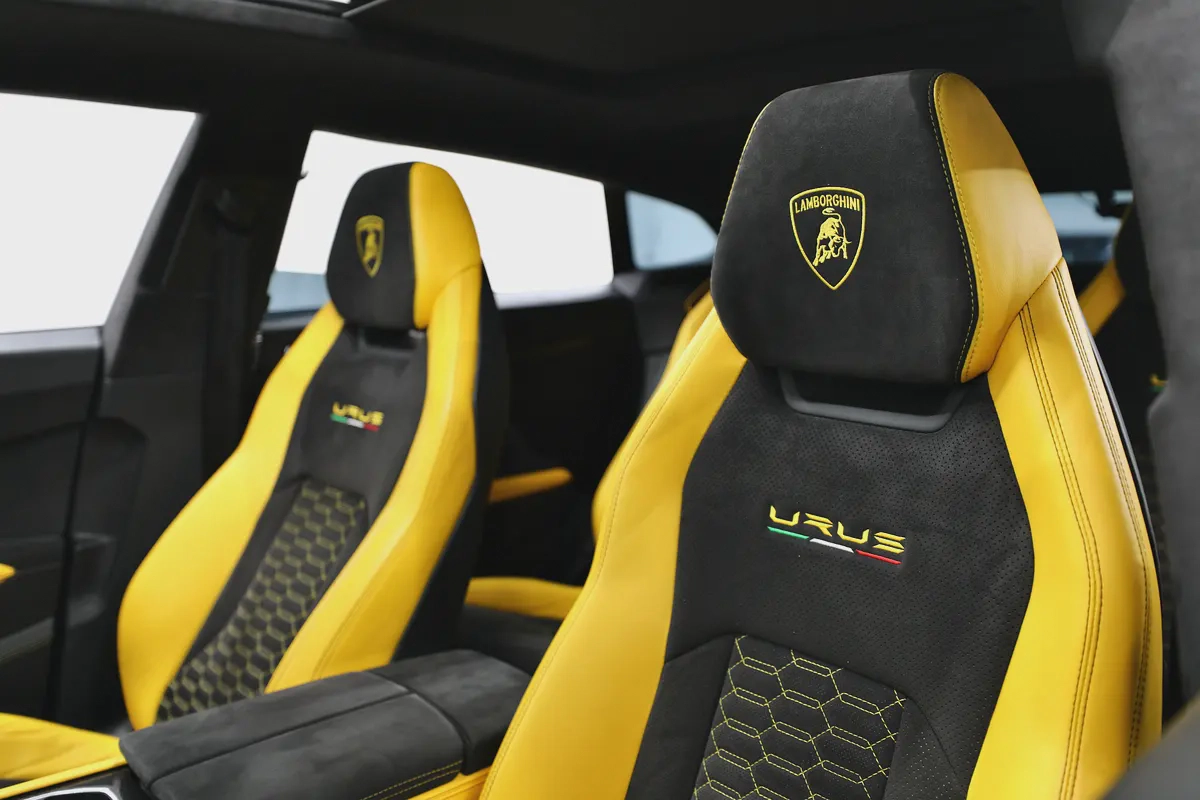 Lamborghini Urus-16-16