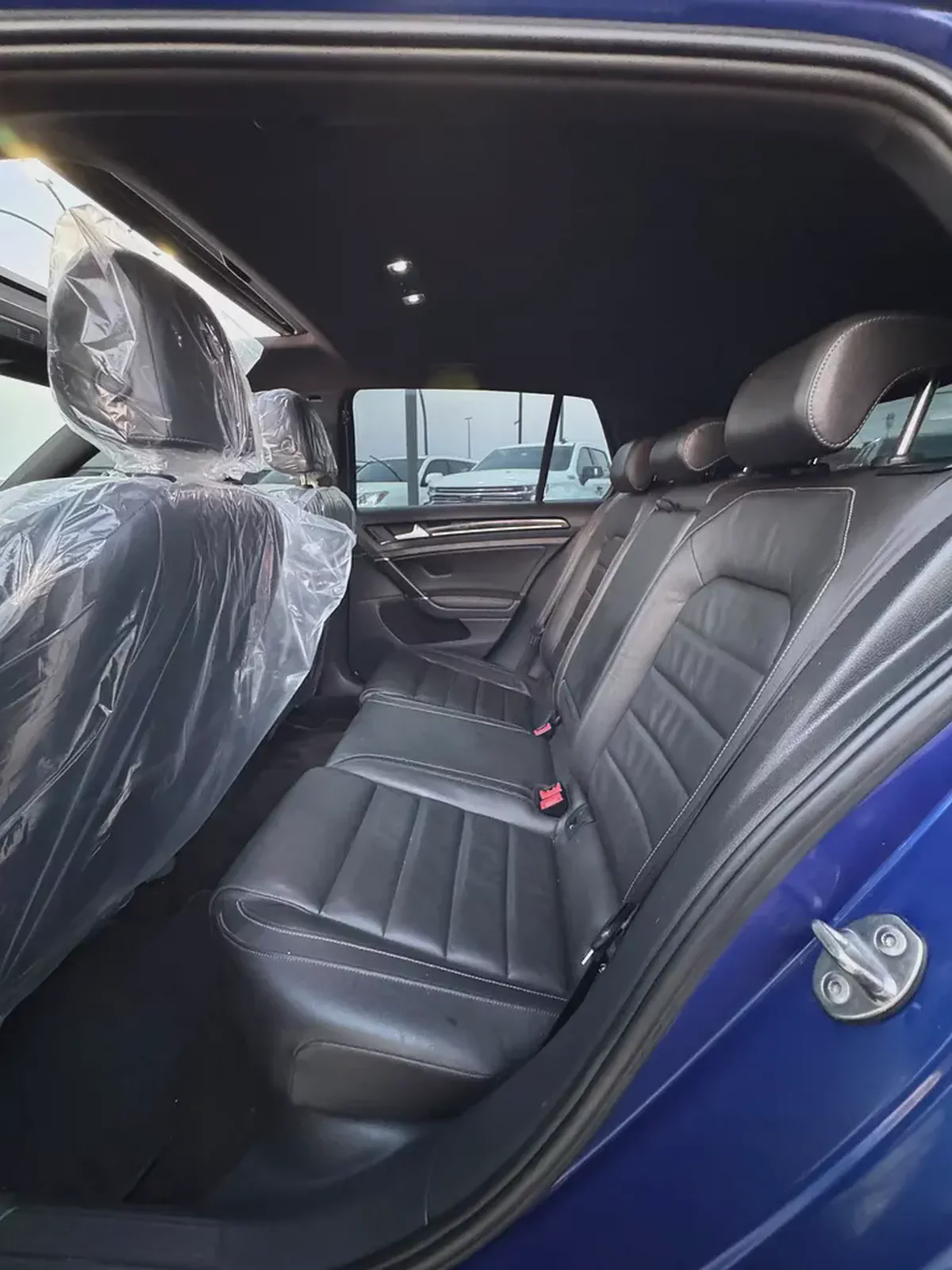 2016 Volkswagen Golf R Performance Edition GCC Specs-5-5