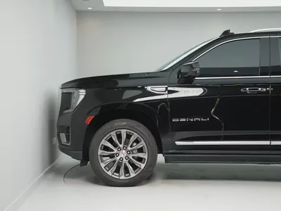2021 GMC Yukon Denali | GCC Specs | | 4WD | Full Size SUV-3