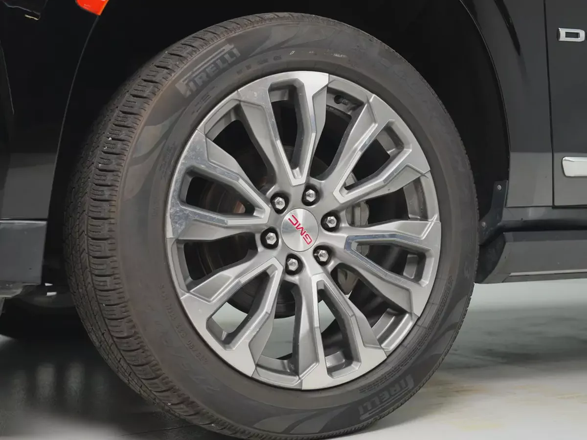 2021 GMC Yukon Denali | GCC Specs | | 4WD | Full Size SUV-15-15