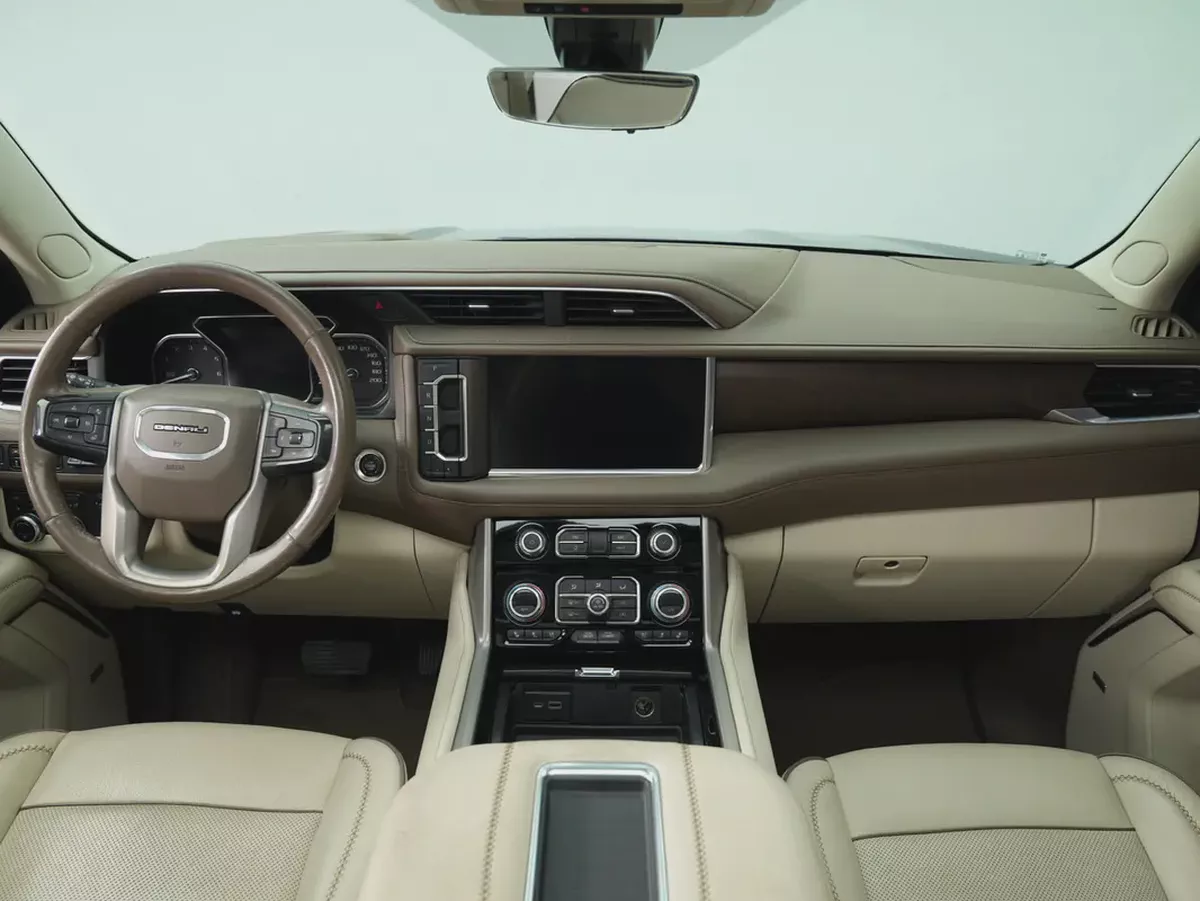 2021 GMC Yukon Denali | GCC Specs | | 4WD | Full Size SUV-7-7