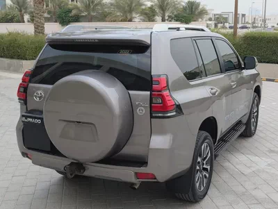 Toyota Prado 2022 TXL GCC Specs V6 4.0L Excellent Condition-4