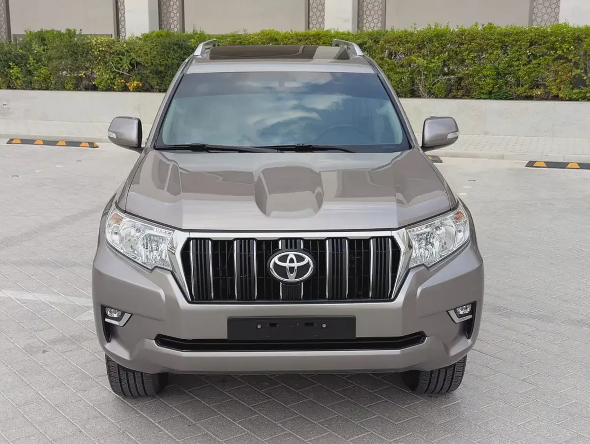 Toyota Prado 2022 TXL GCC Specs V6 4.0L Excellent Condition-2-2