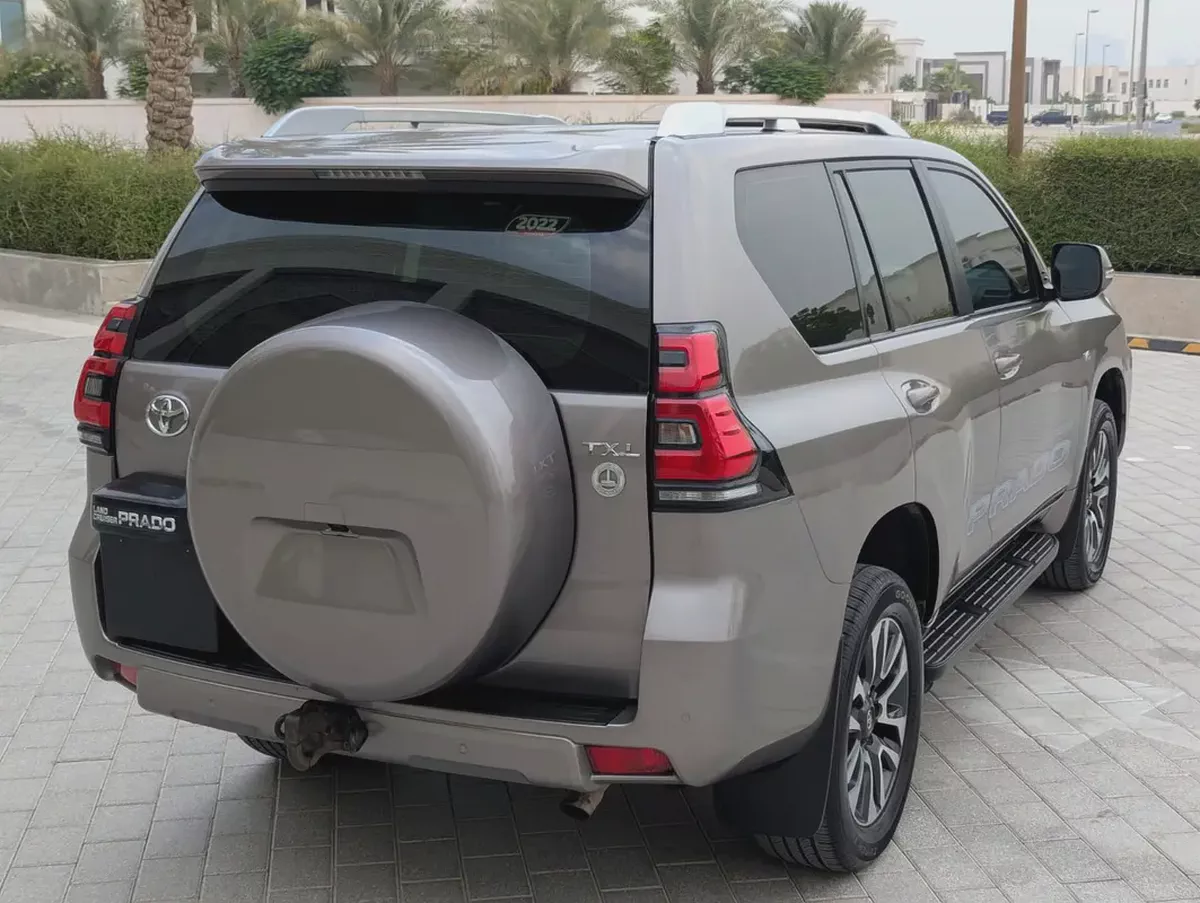 Toyota Prado 2022 TXL GCC Specs V6 4.0L Excellent Condition-4-4