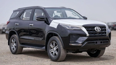 Toyota Fortuner EXR-1