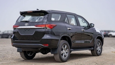 Toyota Fortuner EXR-6